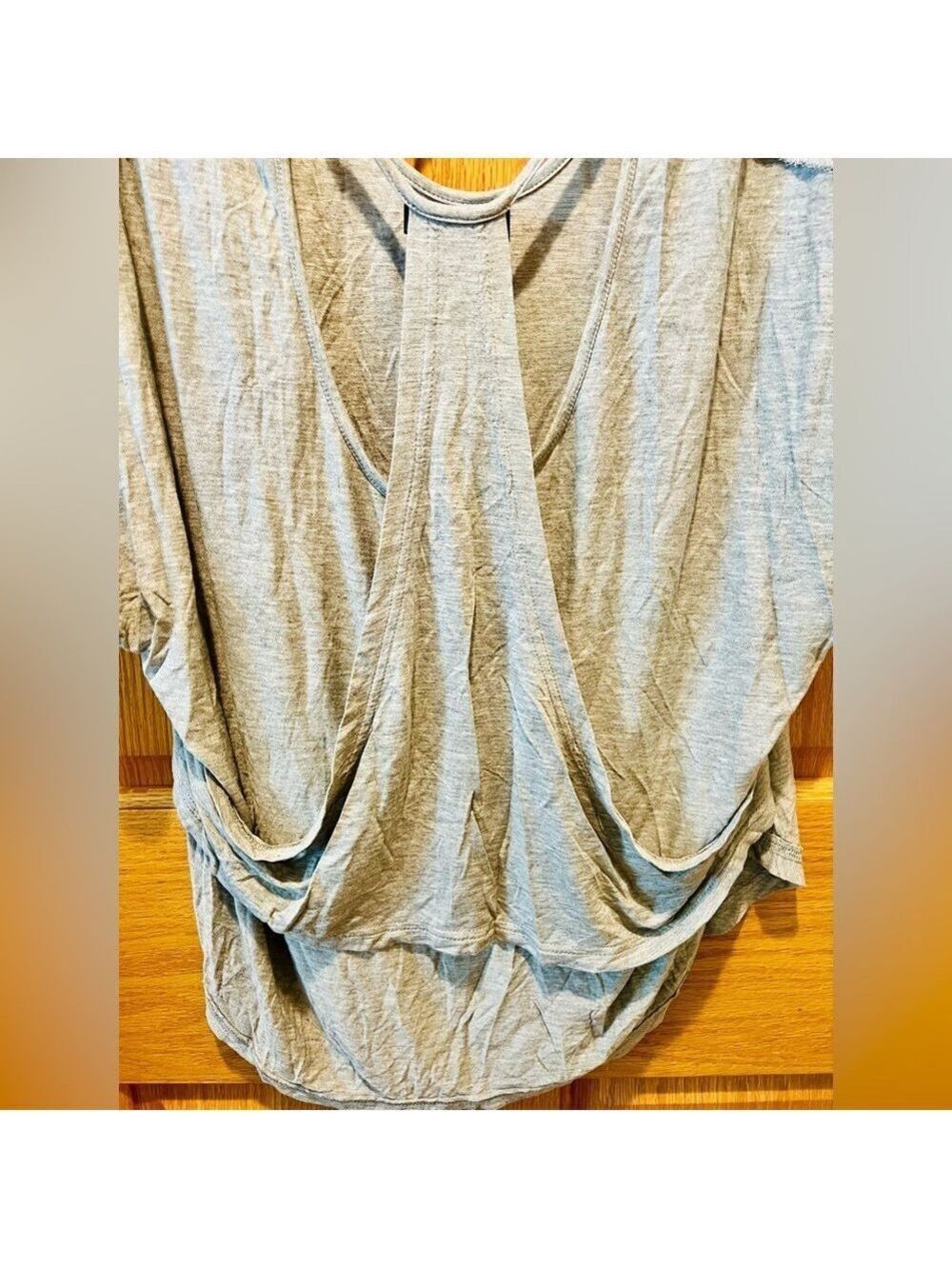 HP!🖤 POL Gray Open Back Draped Dolman Top – Size Small – NWOT - Picture 12 of 16
